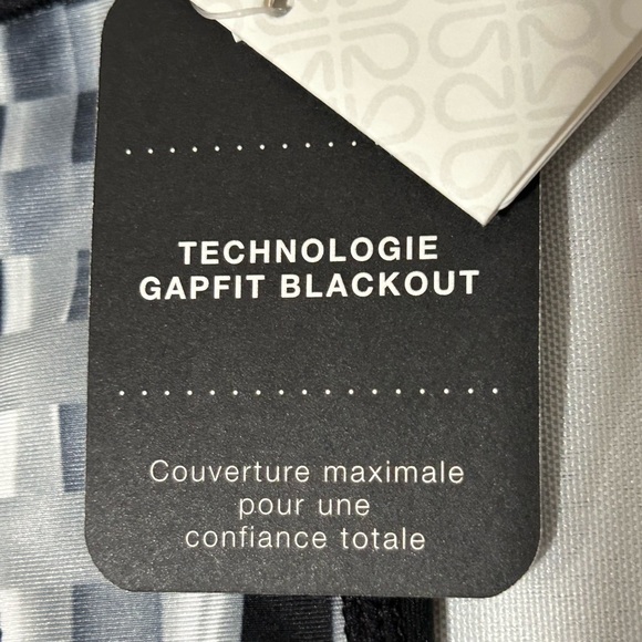 Brand new GapFit leggings high rise fitted through the leg in black,white, gray. - Picture 7 of 12
